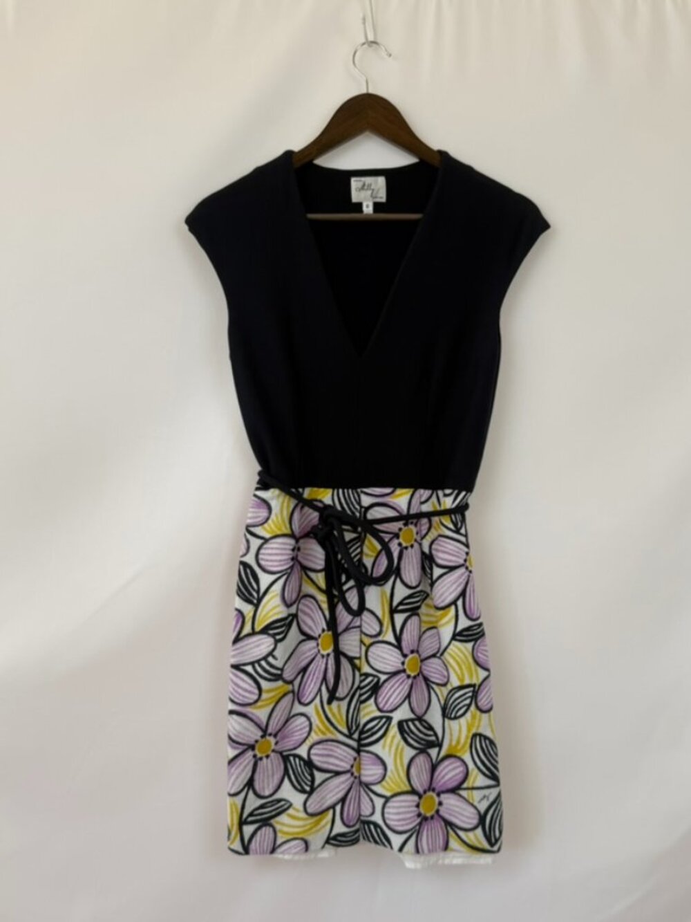 Milly New York Black Floral Wrap Dress Size 8 Made in USA
